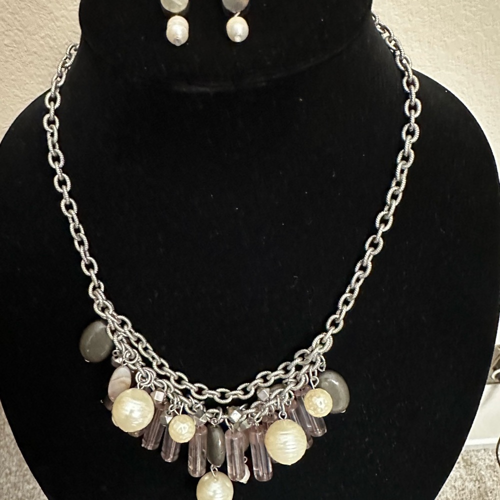 Elegant Silver and Pearl Necklace and Earrings Set